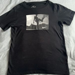 nike tshirt